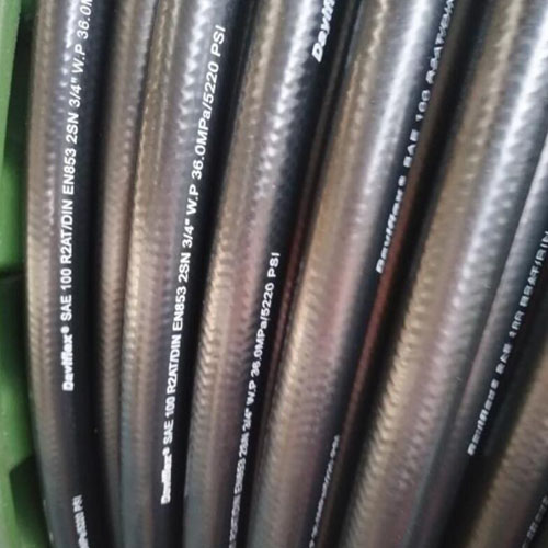High pressure rubber hose and hydraulic hose with Smooth cover 